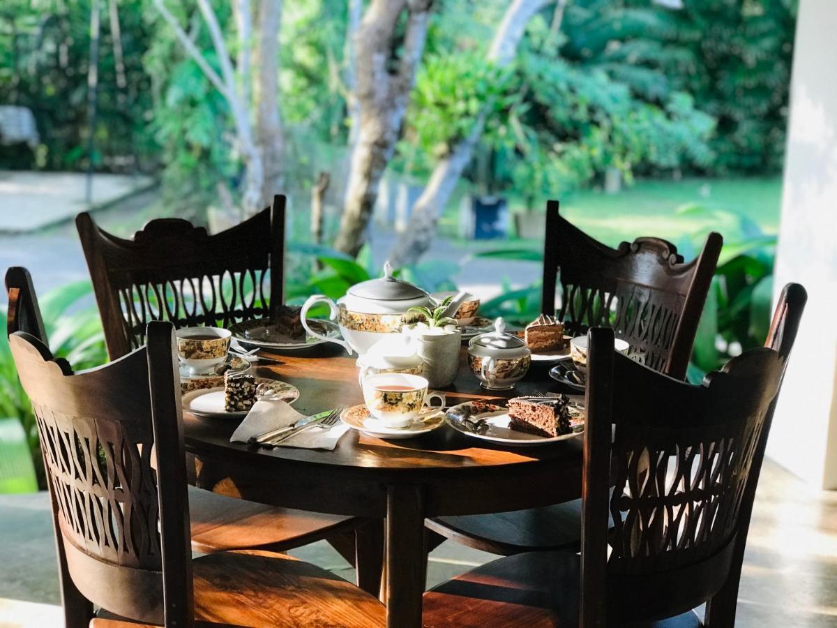 Ceylon Kingsmen Garden Hotel - Katunayake Negombo Eksteriør billede