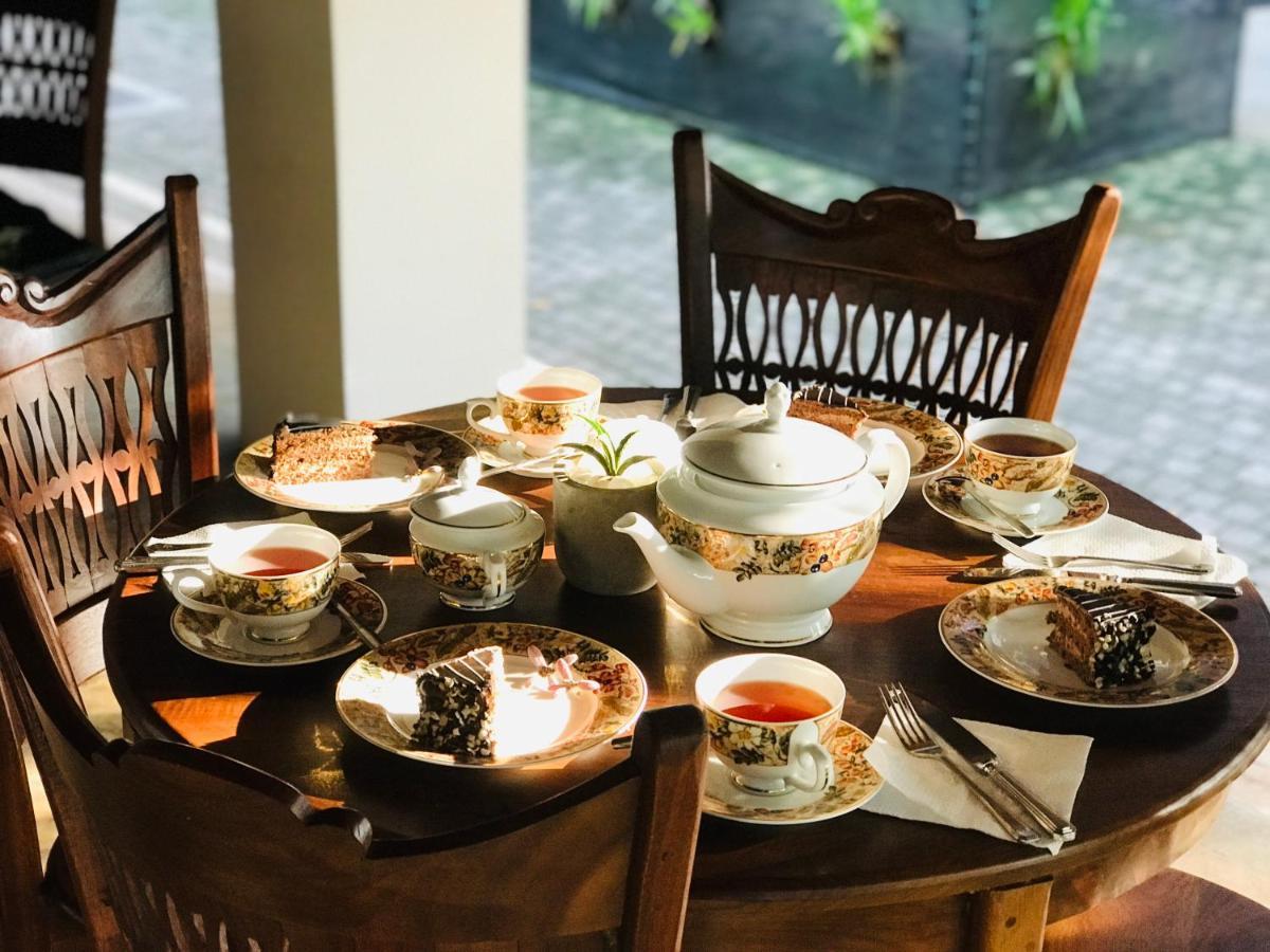 Ceylon Kingsmen Garden Hotel - Katunayake Negombo Eksteriør billede