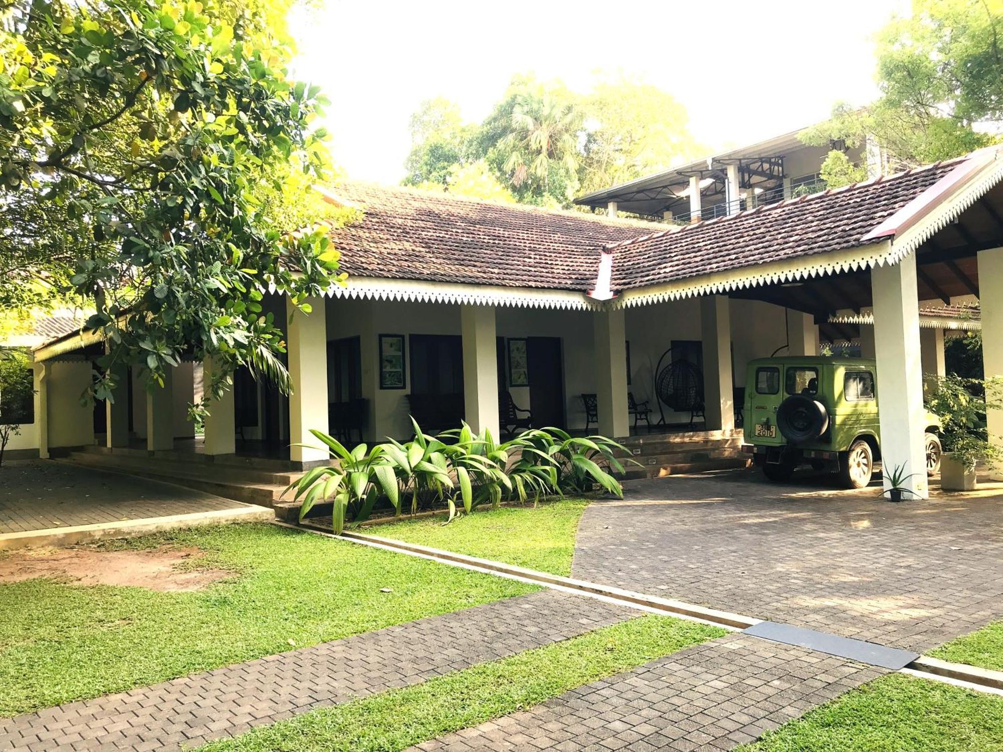 Ceylon Kingsmen Garden Hotel - Katunayake Negombo Eksteriør billede
