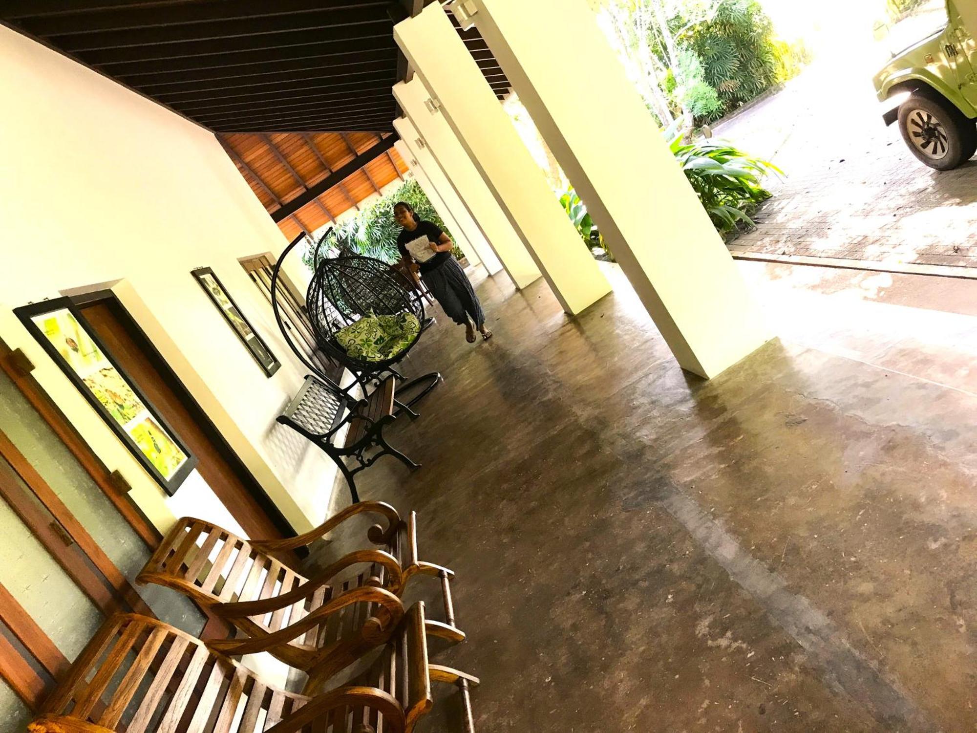 Ceylon Kingsmen Garden Hotel - Katunayake Negombo Eksteriør billede