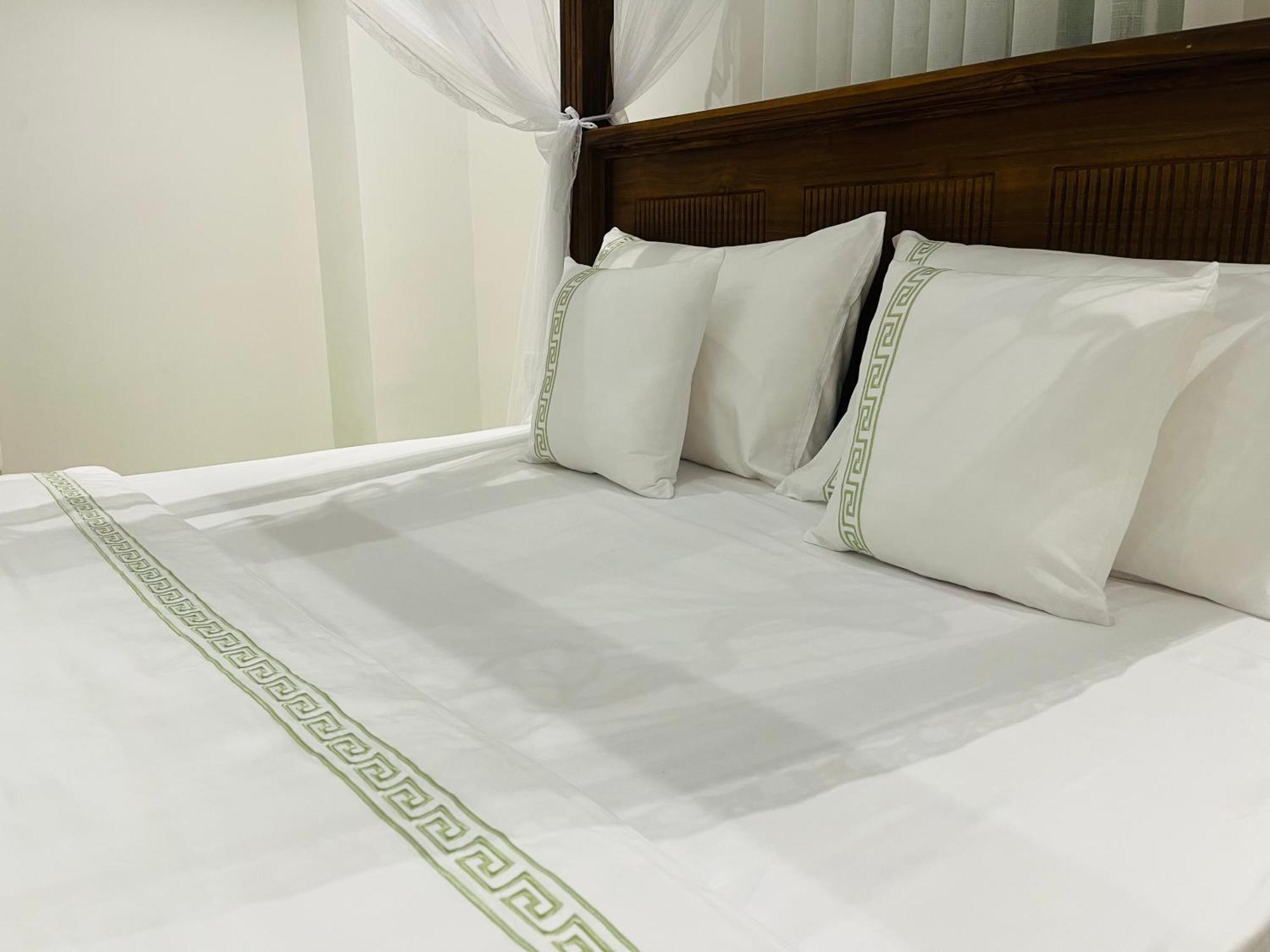 Ceylon Kingsmen Garden Hotel - Katunayake Negombo Eksteriør billede